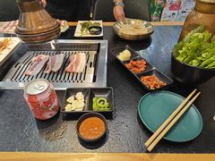 -臻牛烤肉
