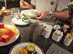 -亚洲国际大酒店·云顶阁旋转自助餐厅