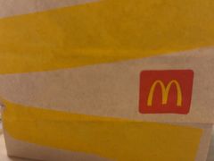 -麦当劳(假日广场店)