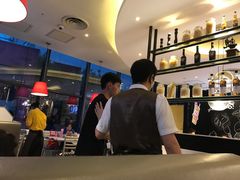 -必胜客(武汉欢乐谷店)
