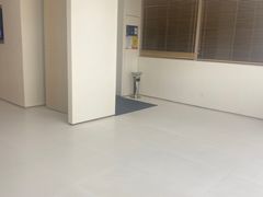 -卡罗酒店(东门晒布地铁站店)