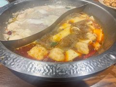 -东巴婆婆云南鱼豆花火锅(大东门店)