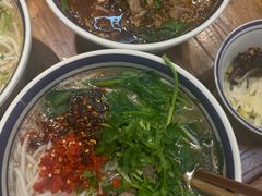 -云阿蛮云南生烫牛肉米线(奉贤路店)