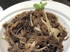 -靠山屯东北农家菜(八龙桥雅苑店)