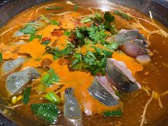 -野山舂·贵州现舂酸汤火锅(鸿通城店)