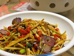 -陈厨老味·老派郴州菜(宜章店)