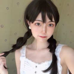 -时尚殿堂明星门店