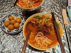 -粉八·云南米线·建水烧烤(常熟路店)