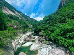 -鄣山大峡谷