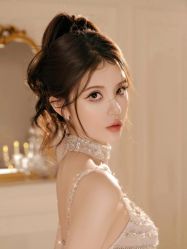 -喜爱高定婚纱摄影
