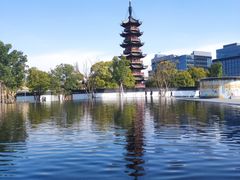-龙华寺