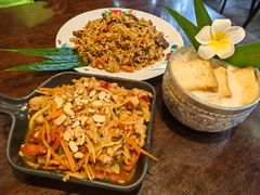 牛肝菌炒饭-婉泰·特色小吃·舂鸡脚(告庄二店)