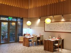 -荷风细雨·中国茶宴(世纪大道店)