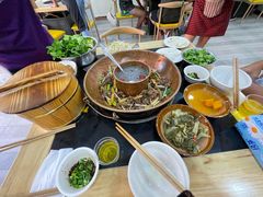 -牛喵喵铜锅牛肉馆