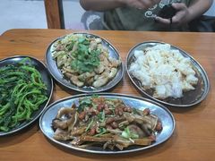 -无名牌猪脚店