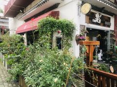 -EVA咖啡小酒馆