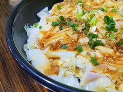 肉酱捞竹篙粉-石岐乳鸽村(南海第三分店)