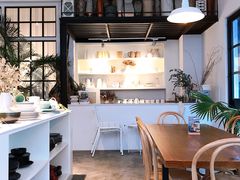 -洪小鹏生活美学馆(领SHOW天地店)