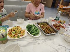 -江城燕子大排档(江汉路步行街店)