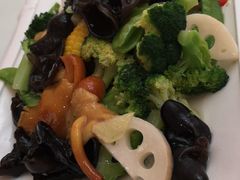 -雅逸居海鲜小厨