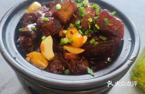 Braised Pork with Tofu Skin