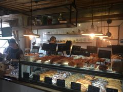 面包甜点陈列柜-仙峰天然面包(迎宾路店)