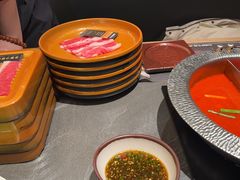 -牛YO寿喜烧·铁板烧和牛火锅自助(市府恒隆店)
