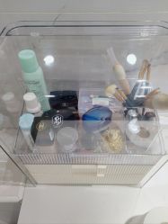 -康美贞·痘肌养护管理中心