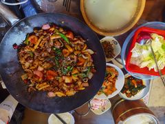 -富正毅三下锅·湘西韵味(天门山索道店)