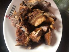 -老鼎万春卤菜(五代传承创始老店)