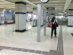 -上海体育场(地铁站)