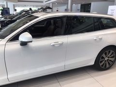 -杭州中沃沃尔沃4S店(滨江区店)
