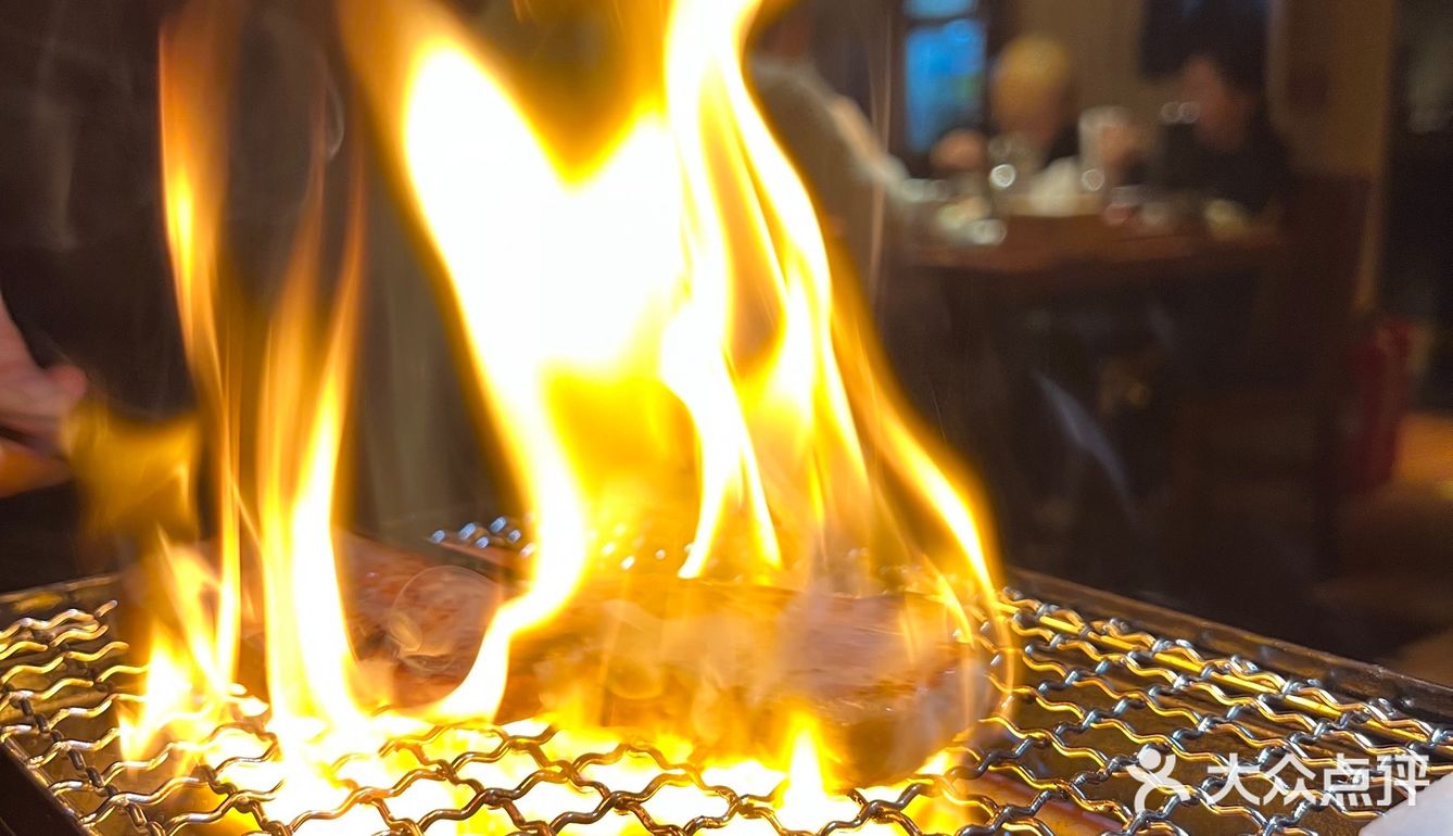 夜游798饿了怎么办 必须尝尝798之光关西烧肉常乐啊