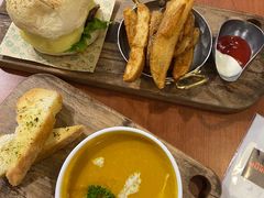 超厚芝士牛肉汉堡-魏斯理汉堡(西安沣东吾悦店)