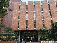 -香港理工大学