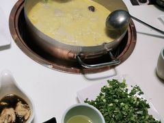 -洪氏嗨捞·猪肚鸡火锅(阳光天地店)