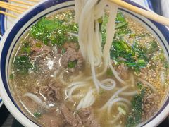 -云阿蛮云南生烫牛肉米线(奉贤路店)