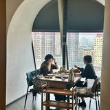 当韩国特色酱油蟹遇上烤肉 美味佳肴尽在此处