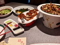 -秀儿四九城·新京菜(亚运村鸟巢店)