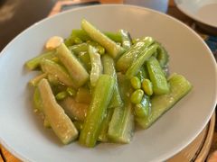 -蜜桃餐厅·伴山(湖滨商业街店)