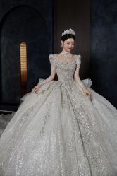 -不晚国际婚纱礼服