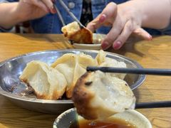 -黄阿姨锅贴大王(万航渡路店)