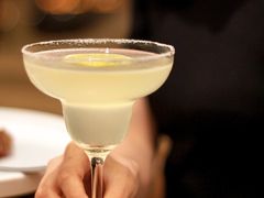 玛格丽特-杏荟旋转餐厅(广州爱群店)