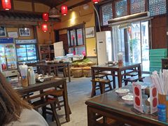-富正毅三下锅·湘西韵味(天门山索道店)