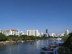-万绿园