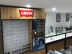 -发茂眼镜·蔡司依视路镜片(镇坪路店)