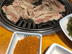 -唯成•韩国炭火烤肉 유성고기