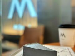 -M Stand(上海人民广场来福士店)