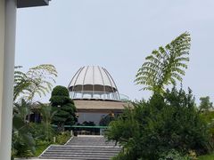 -茅草房·河畔园林火锅