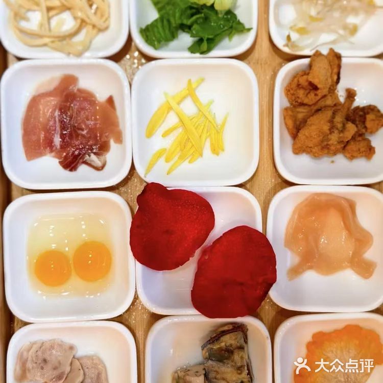 救命！大理古城居然藏着这么宝藏的米线店！